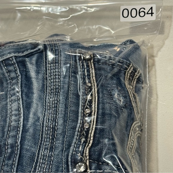 Rock Revival Women’s 28 Blue Adaliz Easy Straight Denim Jeans Embellished Y2k - Picture 11 of 11